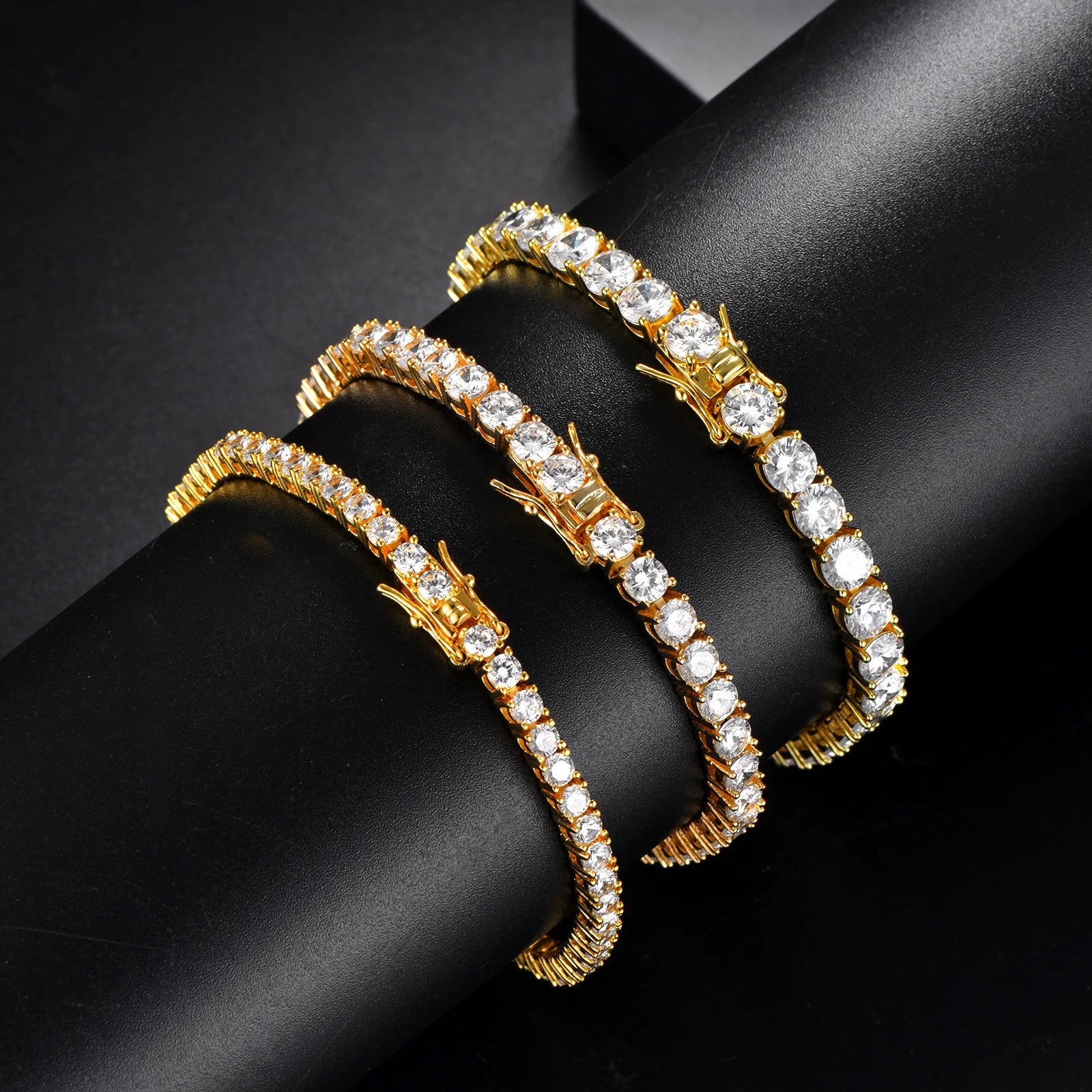 Bracelets 